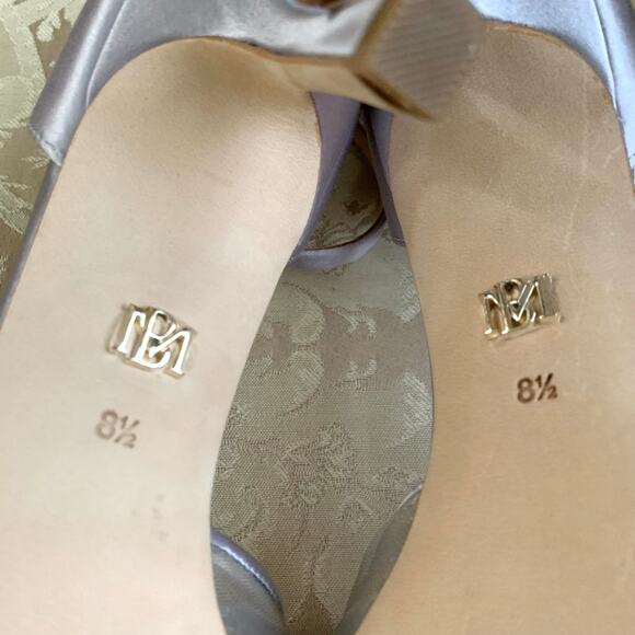 Badgley Mischka Terris Mid Heel With Poof in Soft Violet - Picture 12 of 13